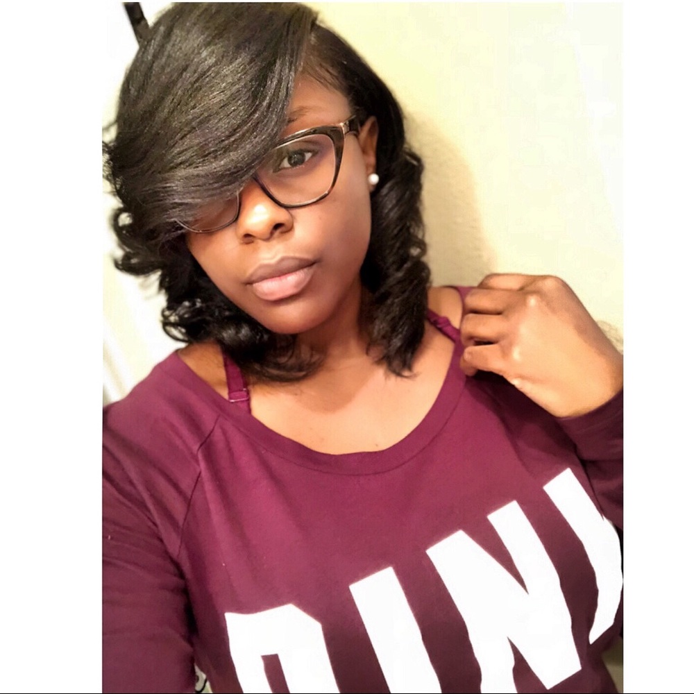 Meet your Posher, Evelyn